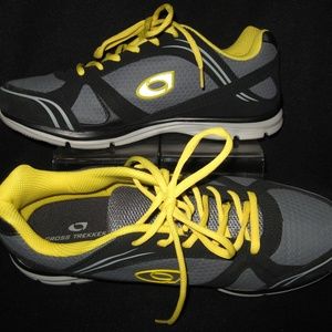 cross trekkers tennis shoes